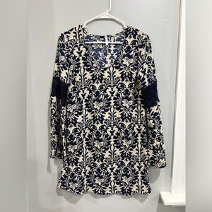 NWT Pink Blush Maternity Navy Blue/Tan Paisley‎ Long Sleeve Shirt Size S